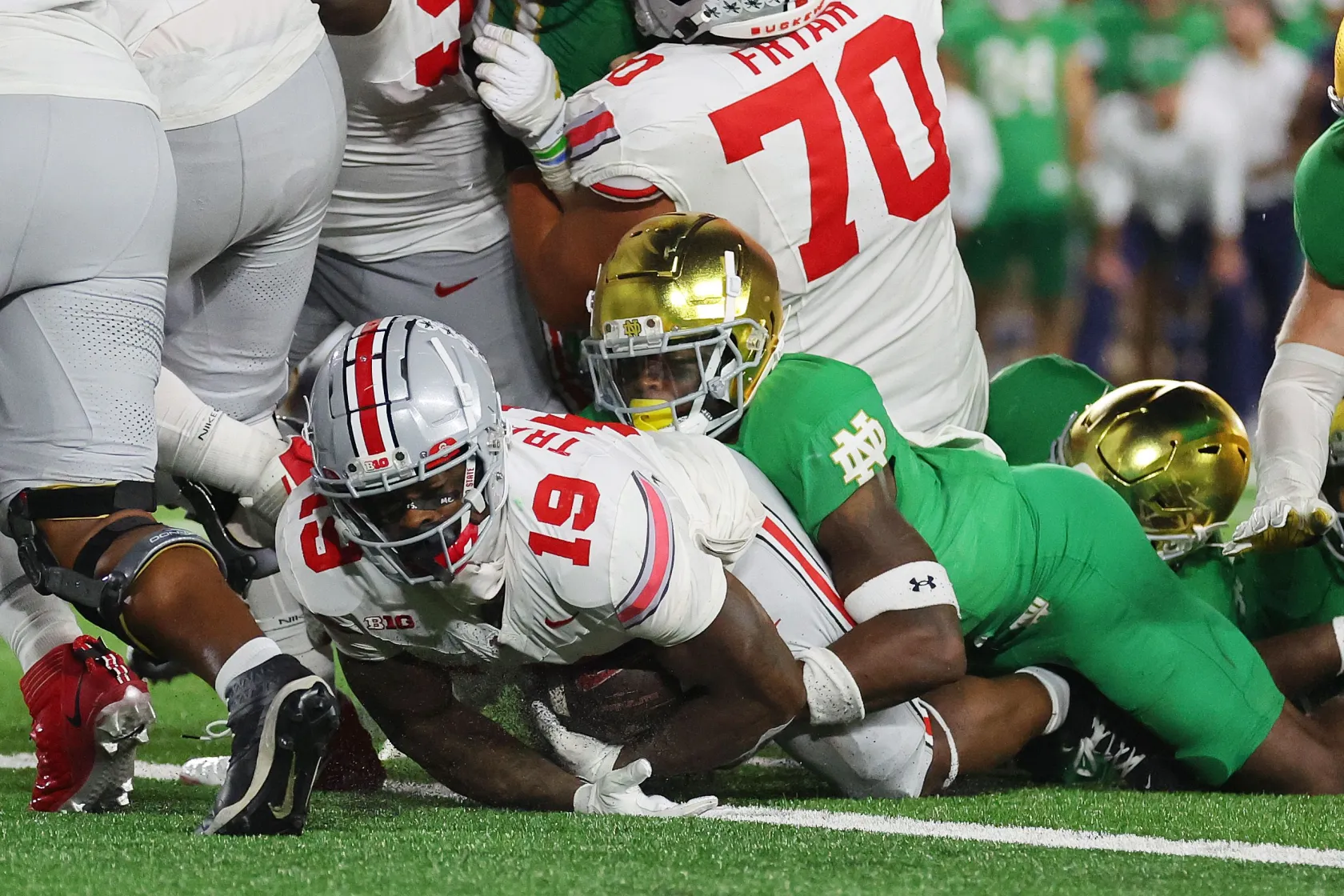 Ohio State Buckeye battle Notre Dame Fighting Irish Saturday night