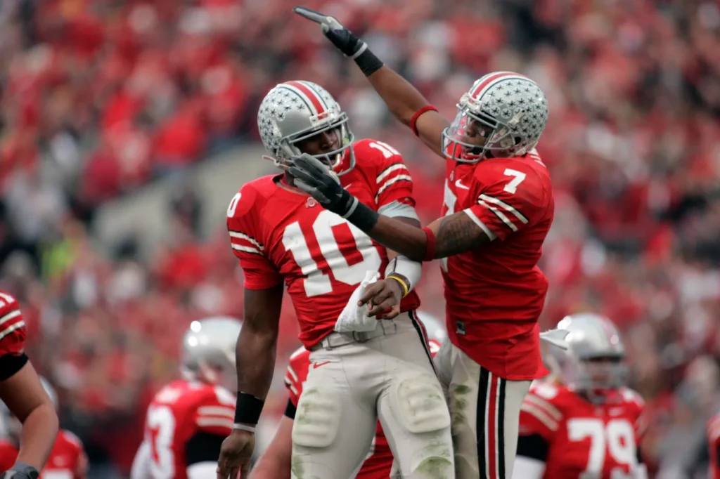 Troy Smith and Ted Ginn Jr celebrate a 1st half touchdown. (Dispatch photo by Mike Munden)